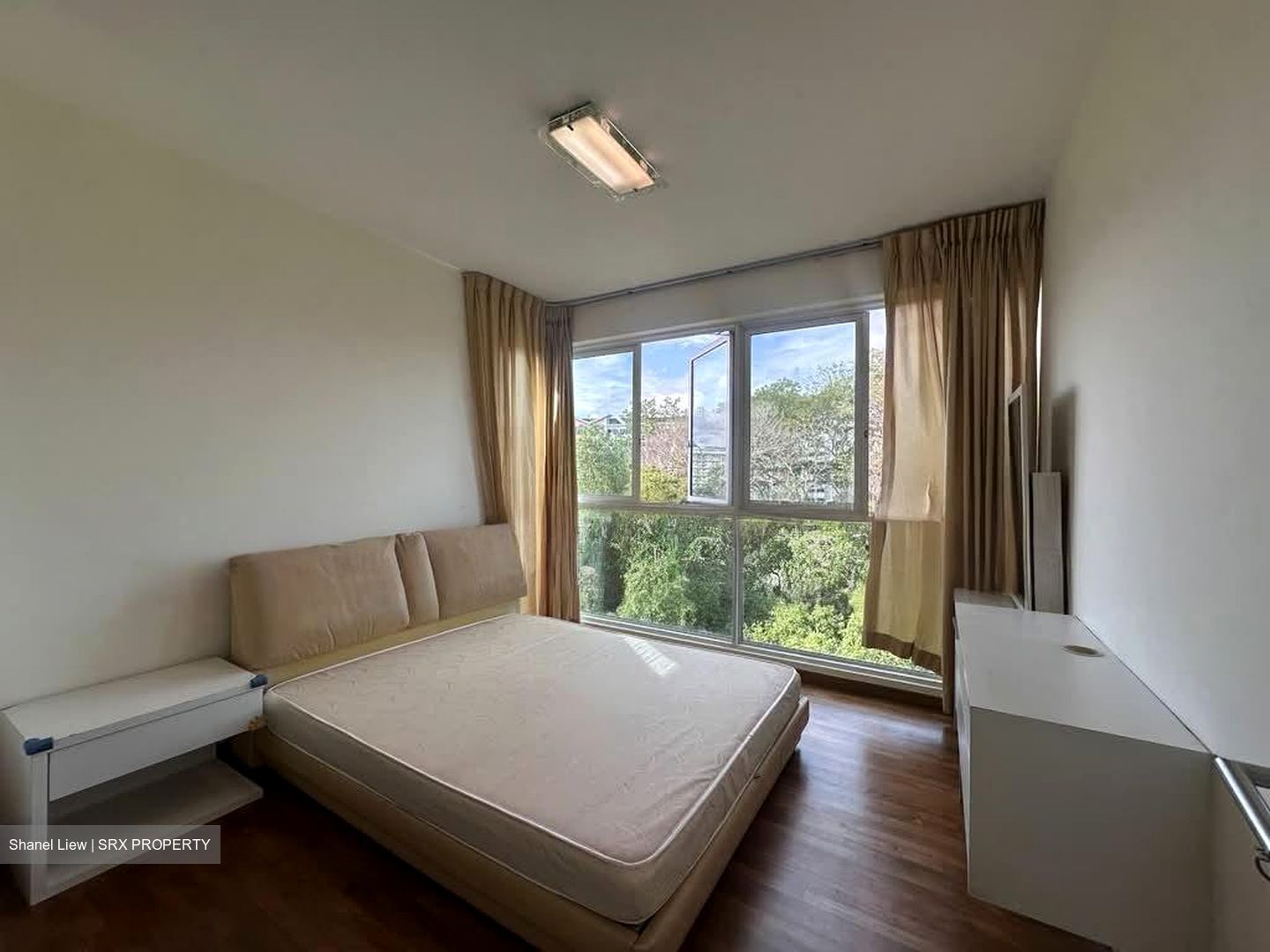 The Esparis (D18), Condominium #577093711